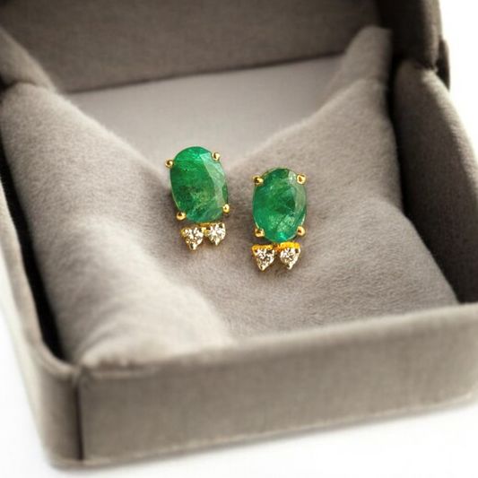 Handmade 14k Gold Elegant Emerald Stud Earrings